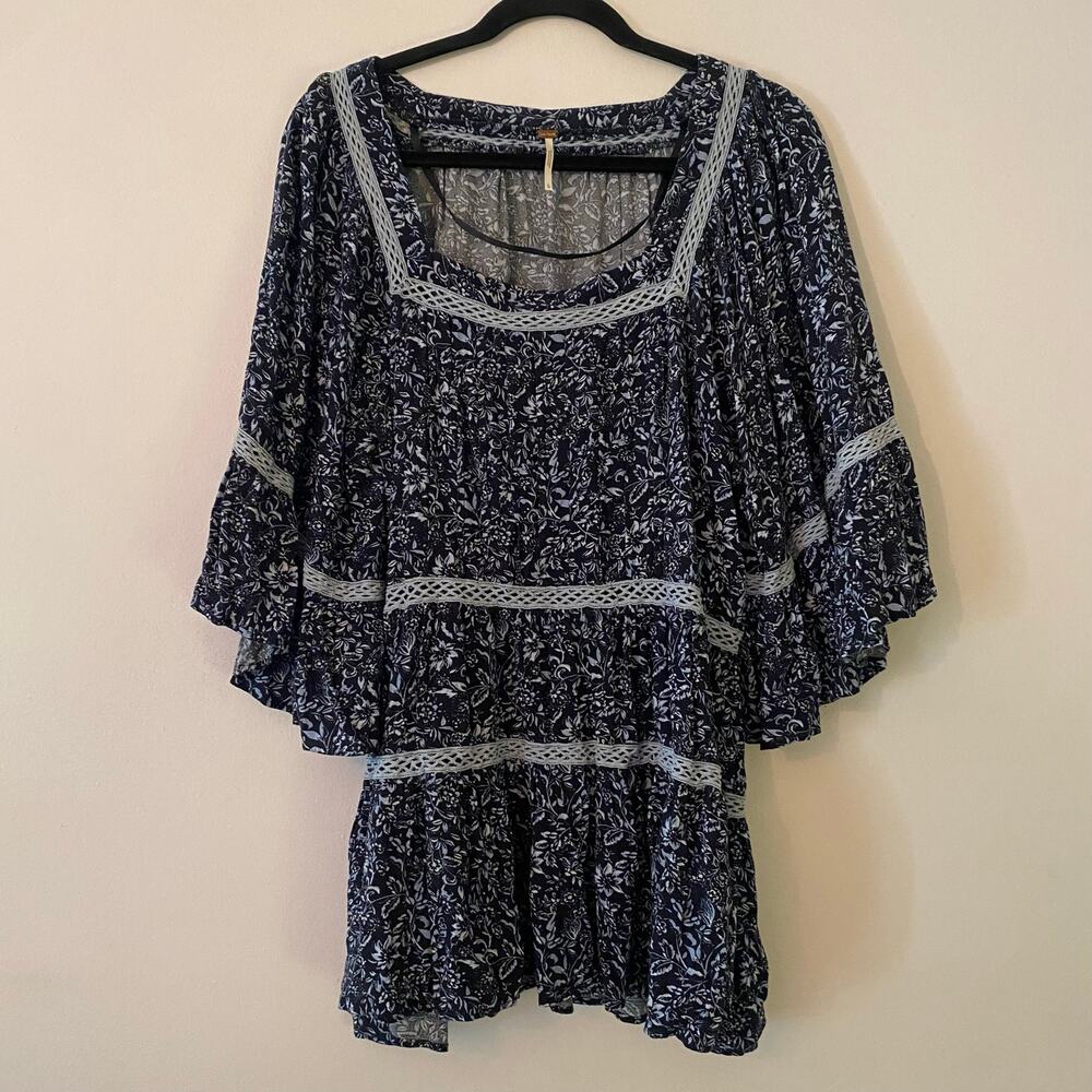 Free People Blue Floral Boho Square Neck Flowy Blouse Tunic Fairycore size Large